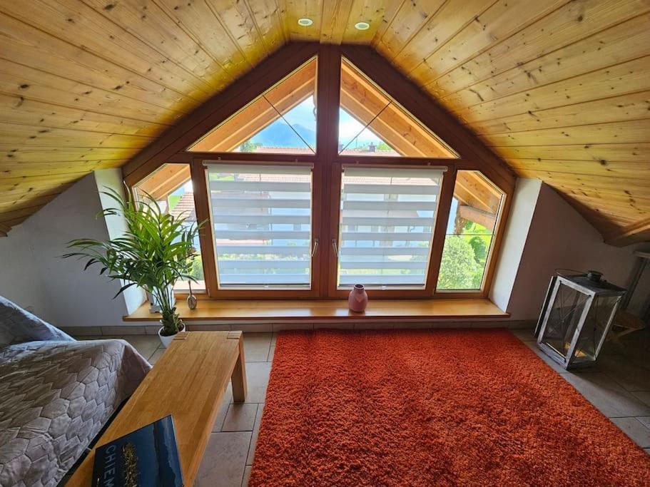 Thronvomchiemgau Appartement Übersee